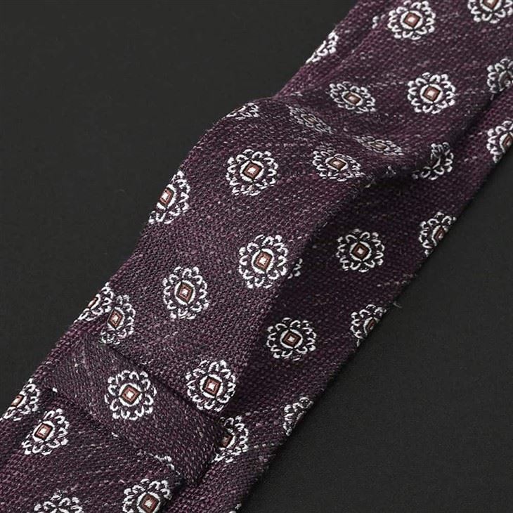 YiLi Burgundy Linen Tie: Natural Blend For Formals